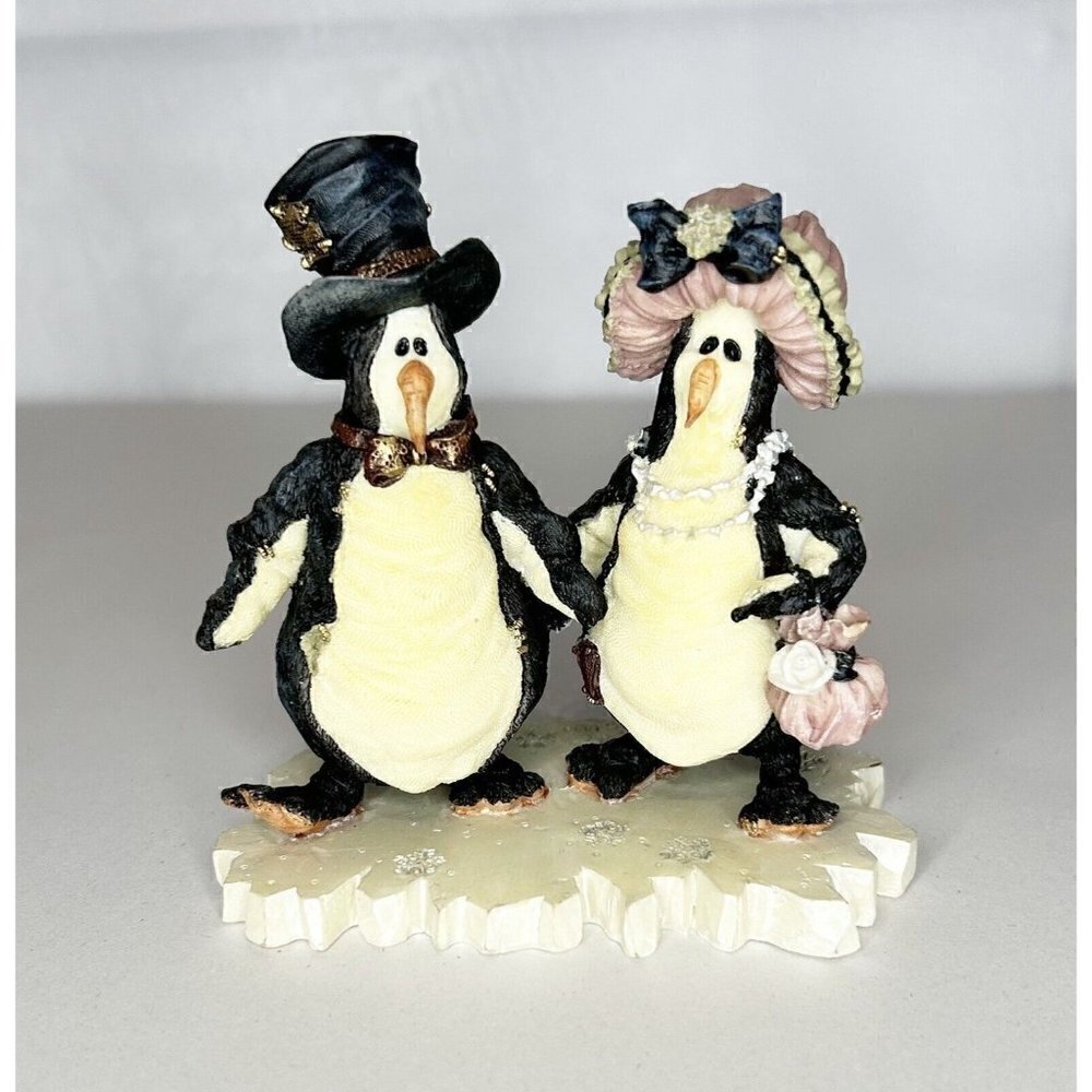 Boyds Wee Folkstone "Wainwright & Ruby Waddlesworth On The Town" #36800 Penguins